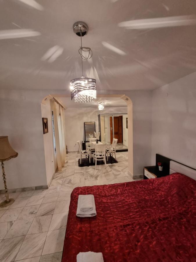 Tsar Simeon, 2 Bedroom, Living And Fireplace Ваканционна къща *